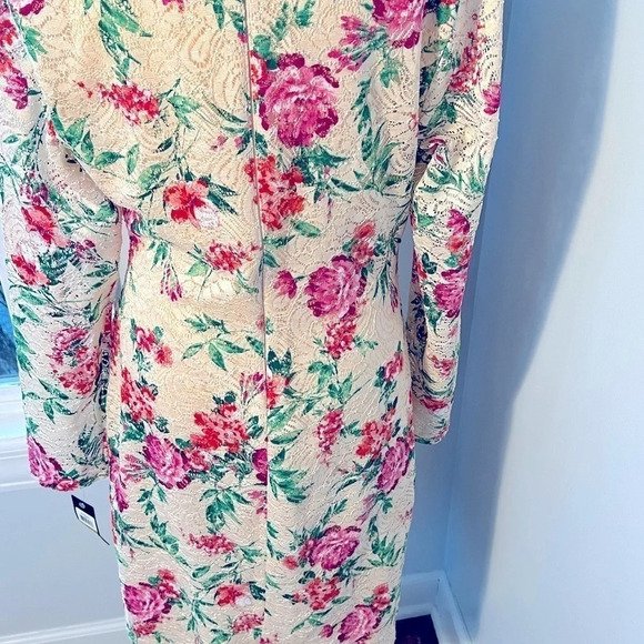 Guess SZ 14 Cream Lace V-Neck Floral Print lace Sheath Sheer Lace Sleeve NWT - Picture 9 of 14